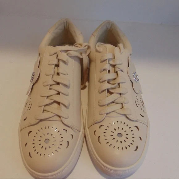 NWT Nanette Lepore - Wesley Fun Floral Sneakers Size 8.5. - Picture 2 of 8